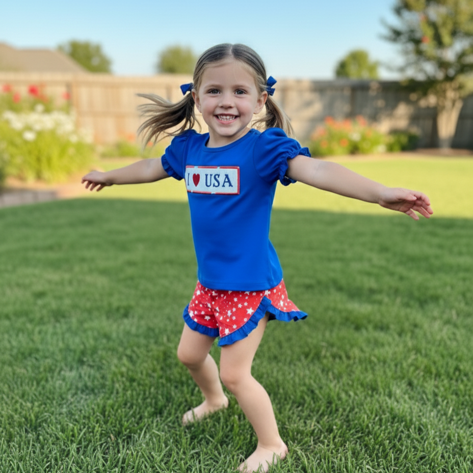 PATRIOTIC HAND SMOCKED - I ❤️ USA - GIRLS SHORTS SET