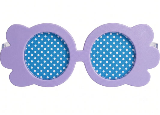 close up image for the glasses in the outfit.